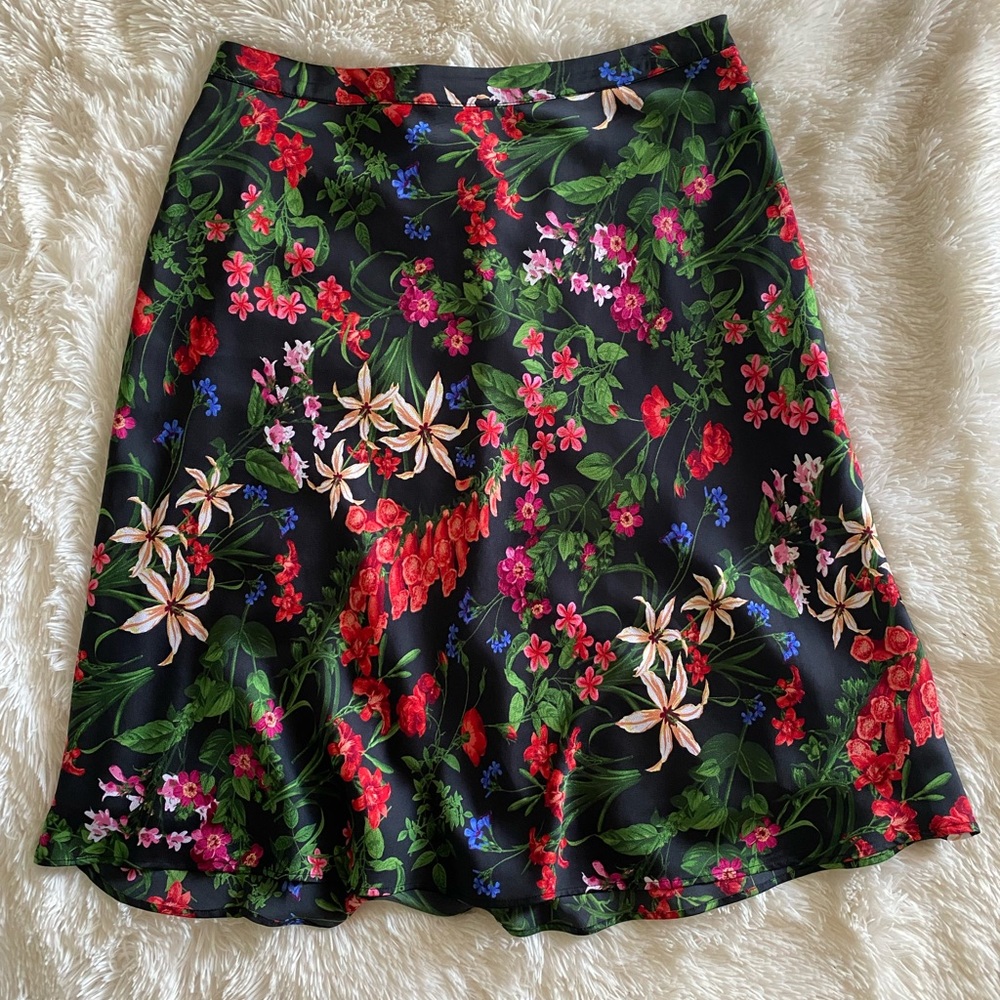 Liz Claiborne Career Black Floral Midi Skirt